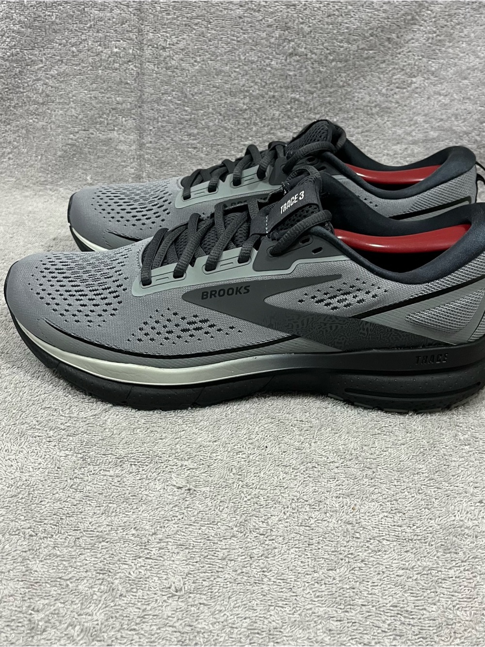 Brooks Trace 3 mens running shoes size 10 (D) Gray Black color - Picture 3 of 11